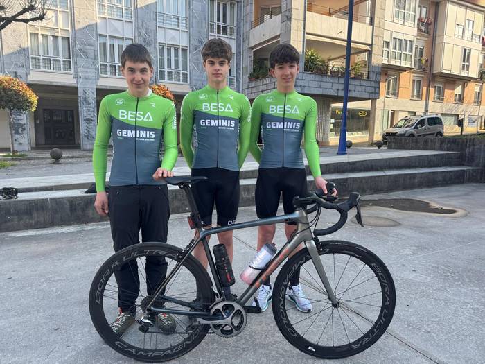 Kadeteen txirrindularitza lasterketa jokatuko dute zapatuan Mendaron