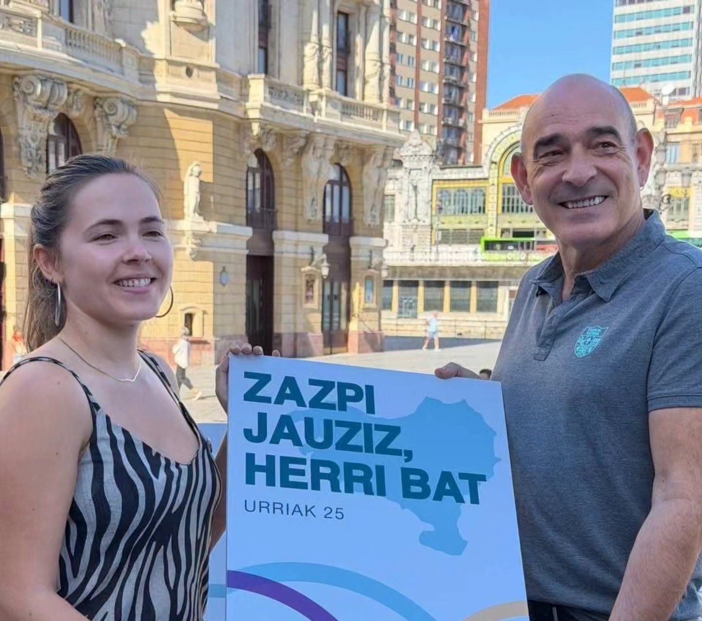Gure Eskuren 'Zazpi jauziz, herri bat' egitasmoa girotzen hasteko ekimena antolatu dute Itziarren
