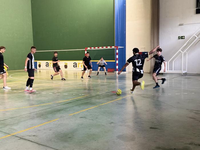 Iaz baino bost talde gehiago Futbito Txapelketan