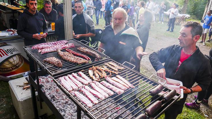 Zapatuan ekitaldiz betetako jaia San Martzialen