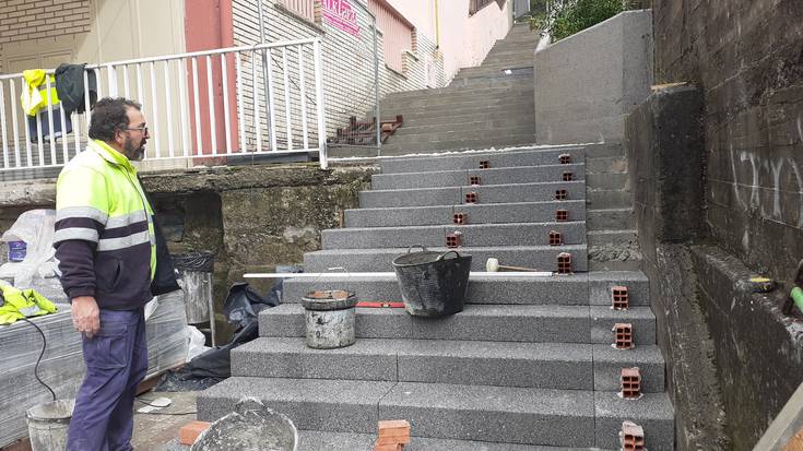 Berrekin diete eskailera bukatzeko lanei