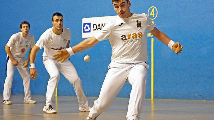 San Anton Pilota Txapelketako bigarren finalerdiak jokatuko dituzte Ikastolako frontoian