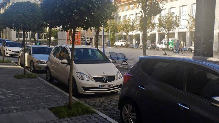 Herriko Enparantzan trafikoa gutxitzeko dituen asmoak azaltzeko bilera egingo du Mendaroko Udalak