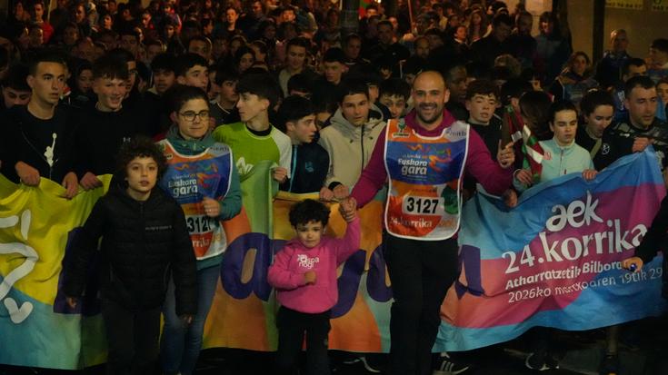 Ehunka herritarren babesa jaso du Korrikak Elgoibartik igaro denean