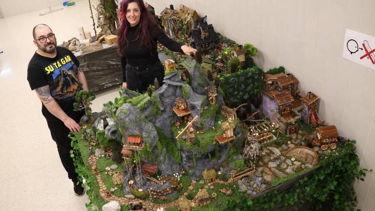 Miniaturazko Motxaila Herria aurkeztuko dute gaur Mendaron Amagoia Basurto eta Egoitz Horrillo artisauek