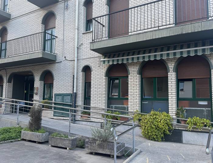 Lanuzteak eta elkarretaratzeak egoitzan ere