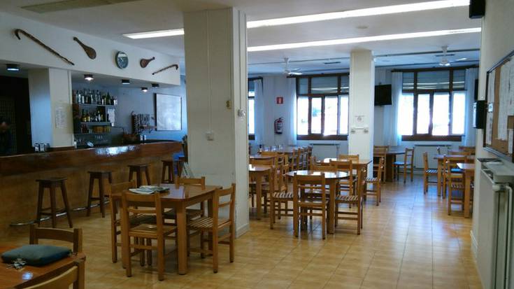 Itxaropena elkarteko taberna kudeatzeko baldintza berriak