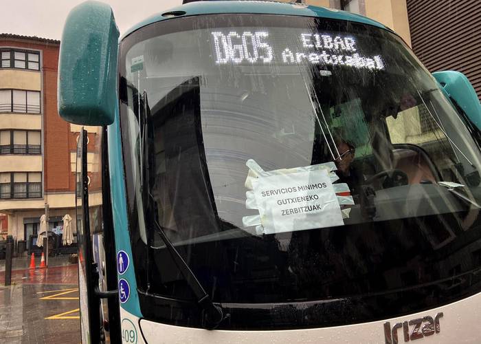 Mugagabeko greba hasiko dute Avanza autobus enpresako beharginek