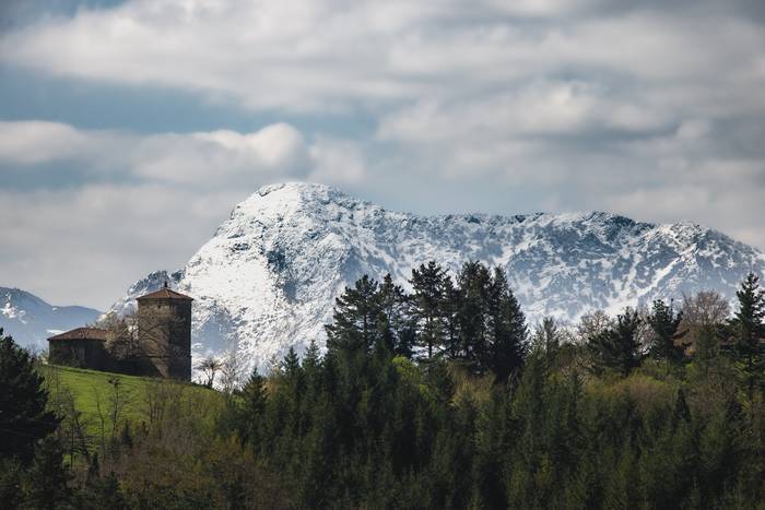 Gabon postalak Mallabiko eta Ermuko etxe guztietara