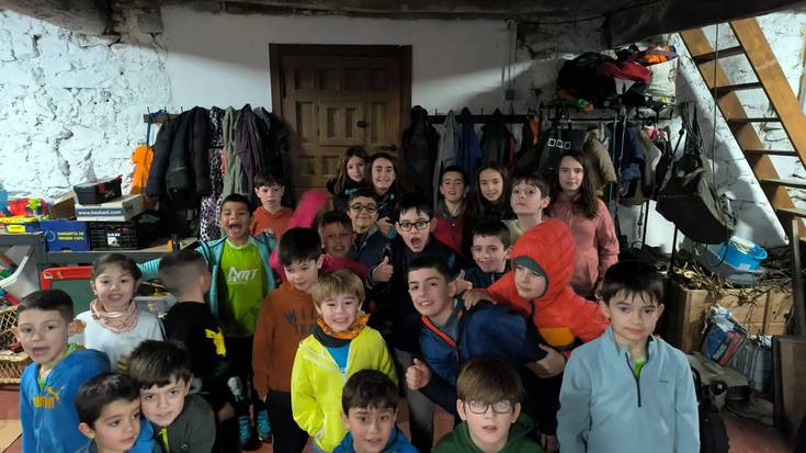 50 bat mendizale igo dira Garallutzeko tontorrera