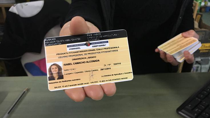 Agiri fitosanitarioak batzeko prest
