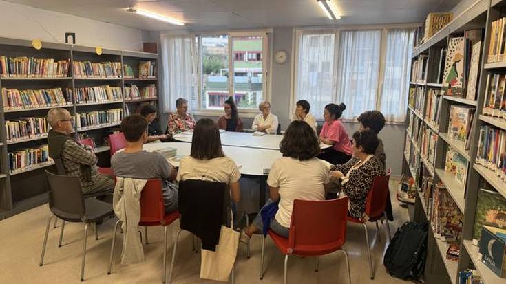 Euskarazko irakurle taldeko kideak gaur, astelehena, batuko dira