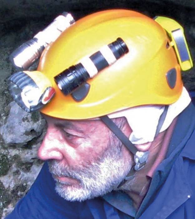 Angel Maria Tobajasen liburuaren aurkezpena