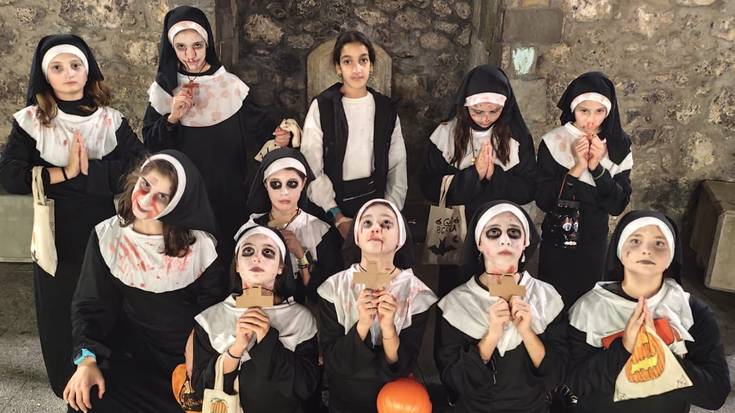 Mamu eta munstro txikiak gozoki eske