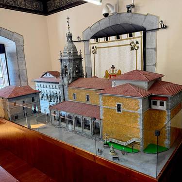 Elgoibarko plazaren maketari buruzko xehetasunak egileen eskutik ezagutzeko aukera izango da asteazkenean