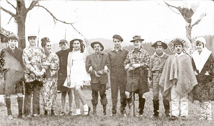 Elgoibarko "scout" taldeak antolatutako mozorro lehiaketa