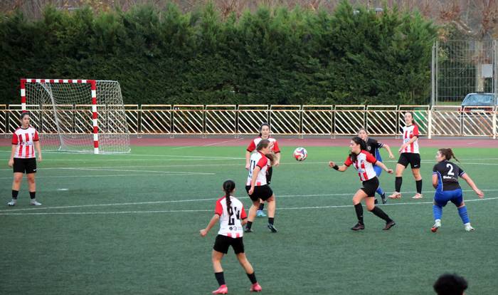 Bigarren itzulia lehena bukatutako bidetik hasi dute C.D. Elgoibarko talde nagusiek