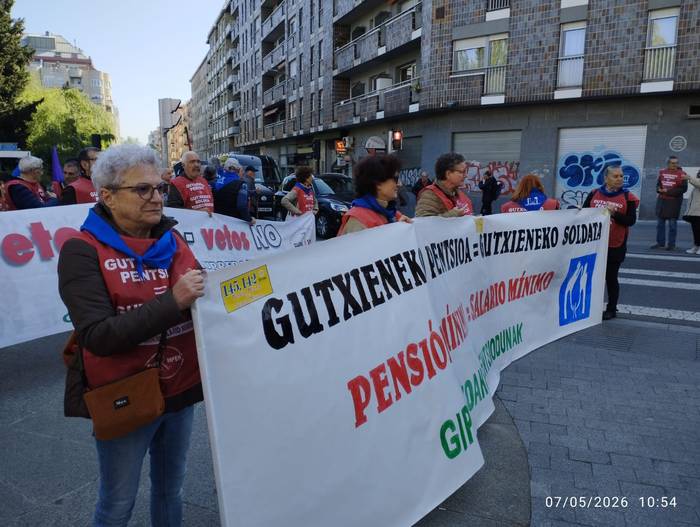 Soraluzeko pentsiodunak ere izan ziren gutxieneko pentsioen osagarria eskatzen, Gasteizen