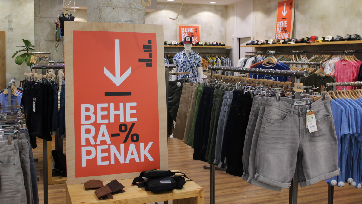 Bueltan da "Berbatruk", Ermuko komertzio eta tabernetan euskararen presentzia handitzeko kanpaina