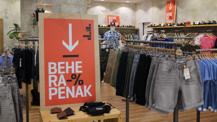 Bueltan da "Berbatruk", Ermuko komertzio eta tabernetan euskararen presentzia handitzeko kanpaina
