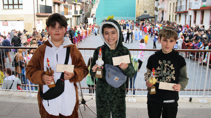 Oilarrarekin, disko-festarekin eta Ermuan Kantuanekin ospatuko dute Eguen Zuri