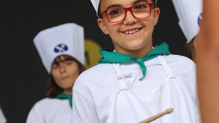 Bi danborrada, egun baten