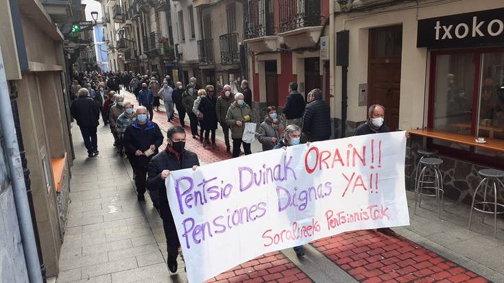 "Pentsioen arazoa diru-sarreretan dago, ez gastuetan"
