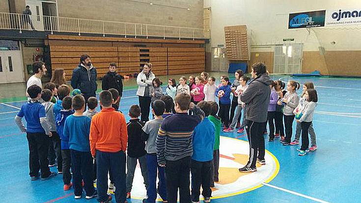 Sanloren Eskubaloi Eskolari buruzko informazio saioa egingo dute irailaren 21ean