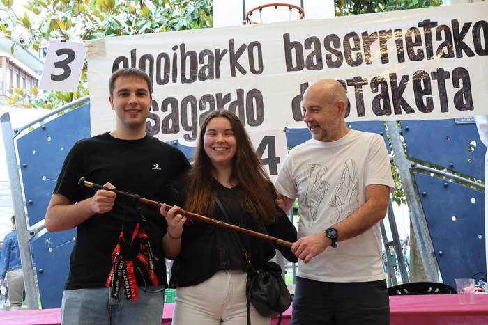 Antsolabazterra baserriko sagardoak jaso du lehen saria trinitateetako sagardo lehiaketan