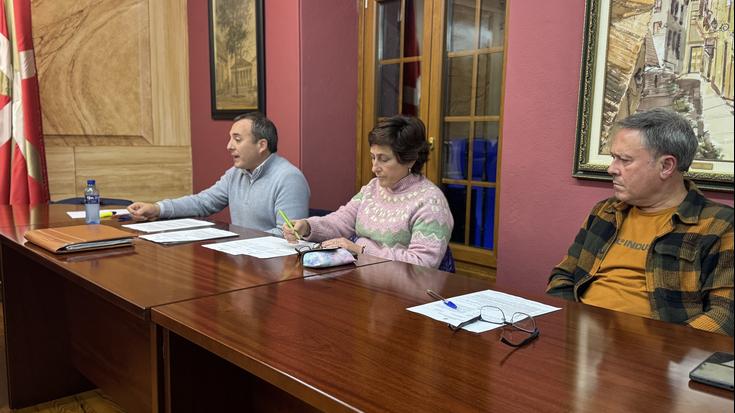 Abstenitu arren, gogor kritikatu zuen Udal Gobernuaren jarduna eta funtzionamendua Iker Aldazabal jeltzaleak