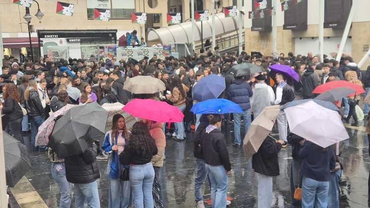 Sagardoa eta euria, biak barra-barra