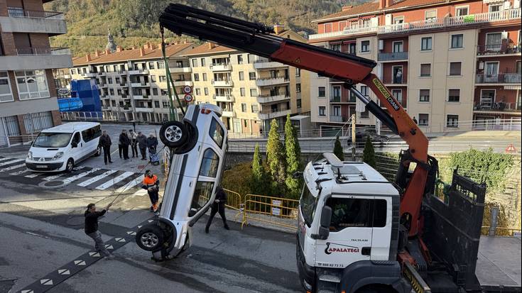 Garabi batekin atera dute zapatuan San Roken istripua eduki zuen autoa