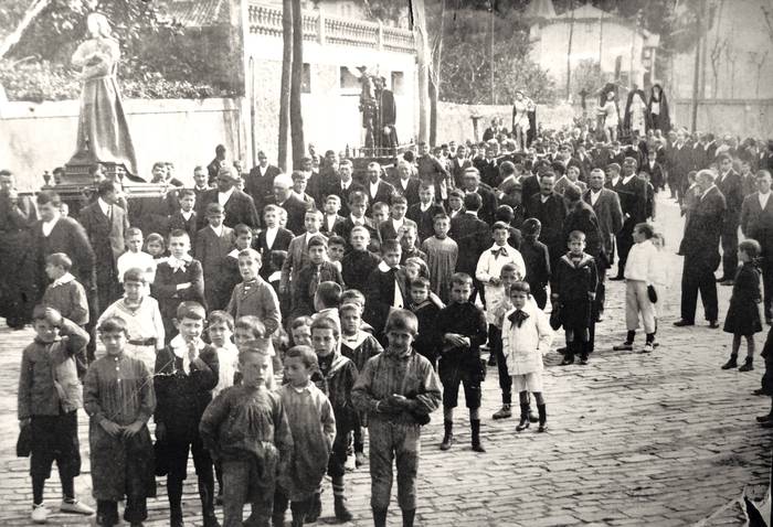 1910: Ostiral Santuko prozesioa