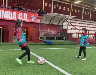 "Pasa Baloia, Neska" ate irekiak eskainiko ditu Ermua CDk, Athletic Clubaren laguntzarekin