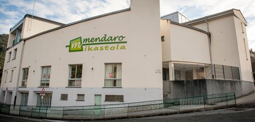 Parte-hartze txikiagatik bertan behera laga dituzte Mendaron gaur eta bihar UEMAk ematekoak zituen tailerrak