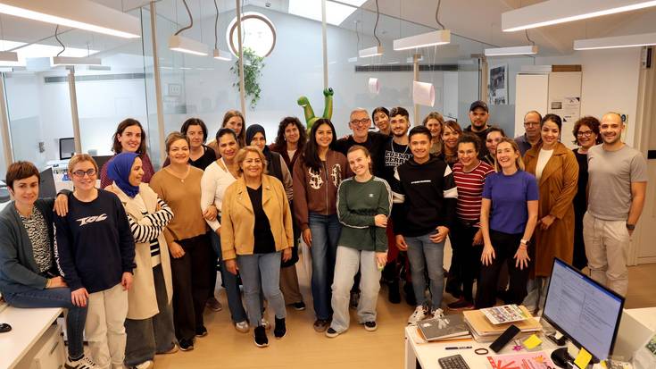 Elgoibarko Izarra bisitatu dute euskara ikasten ari diren hainbat herritarrek