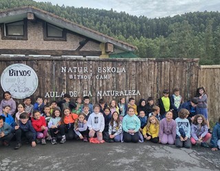 Natura eta animalia artean, hiru eguneko esperientzia izan dute Anaitasunako ikasleek Bitxosen