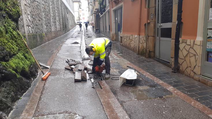 Hasi dira Gabolats konpontzen