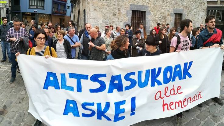 Altsasuko gazteen atxiloketak salatzeko kontzentrazioa egingo dute plazan