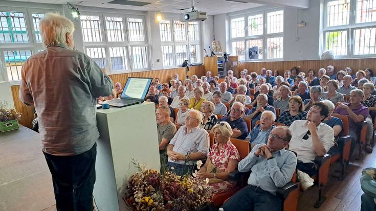 "Eskerrik asko gure kultur eszena saretzen lagundu duzuen guztioi"