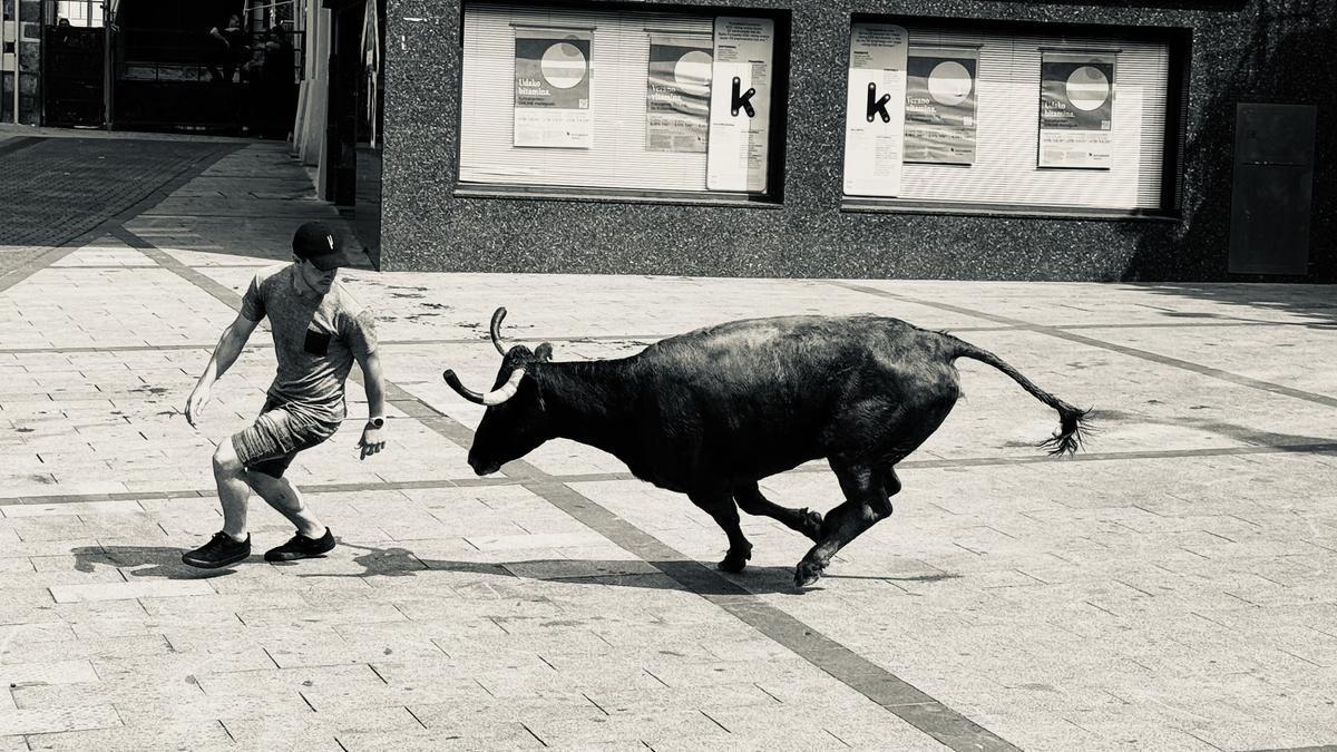 Errekorte dotoreak arratsaldeko zezen saioan