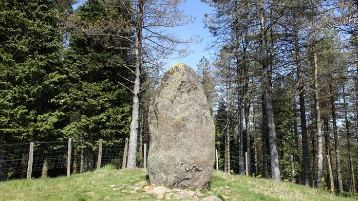 Dolmenen Ibilbideari buruzko liburua aurkeztuko dute, domekan