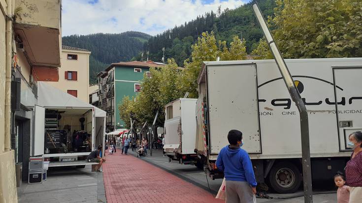 Irailaren 21ean bueltatuko dira grabatzera