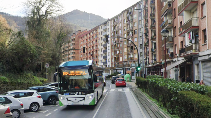 Oinarrizko zerbitzuak autobusetan greba orokorra dela-eta