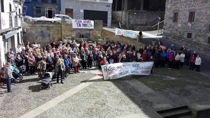 Eibarko manifestaziora joateko deia egin dute elkarretaratzean