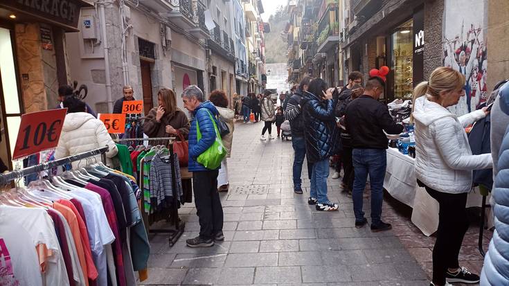 Stock kale azoka, ostegunetik zapatura Elgoibarren