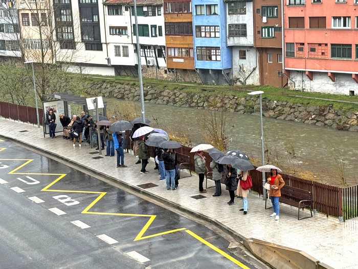 Autobus zerbitzu duina