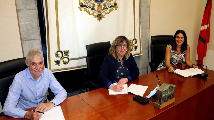 Elgoibarko Izarrak eta Udalak 2020rako lankidetza hitzarmena sinatu dute