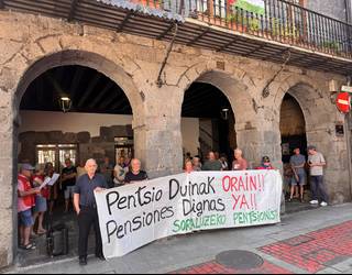 Hiri eta Komunitate Lagunkoien 3. Mundu Biltzarrean parte hartzeko aukerarik eman ez izana salatuko dute