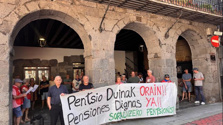 Hiri eta Komunitate Lagunkoien 3. Mundu Biltzarrean parte hartzeko aukerarik eman ez izana salatuko dute